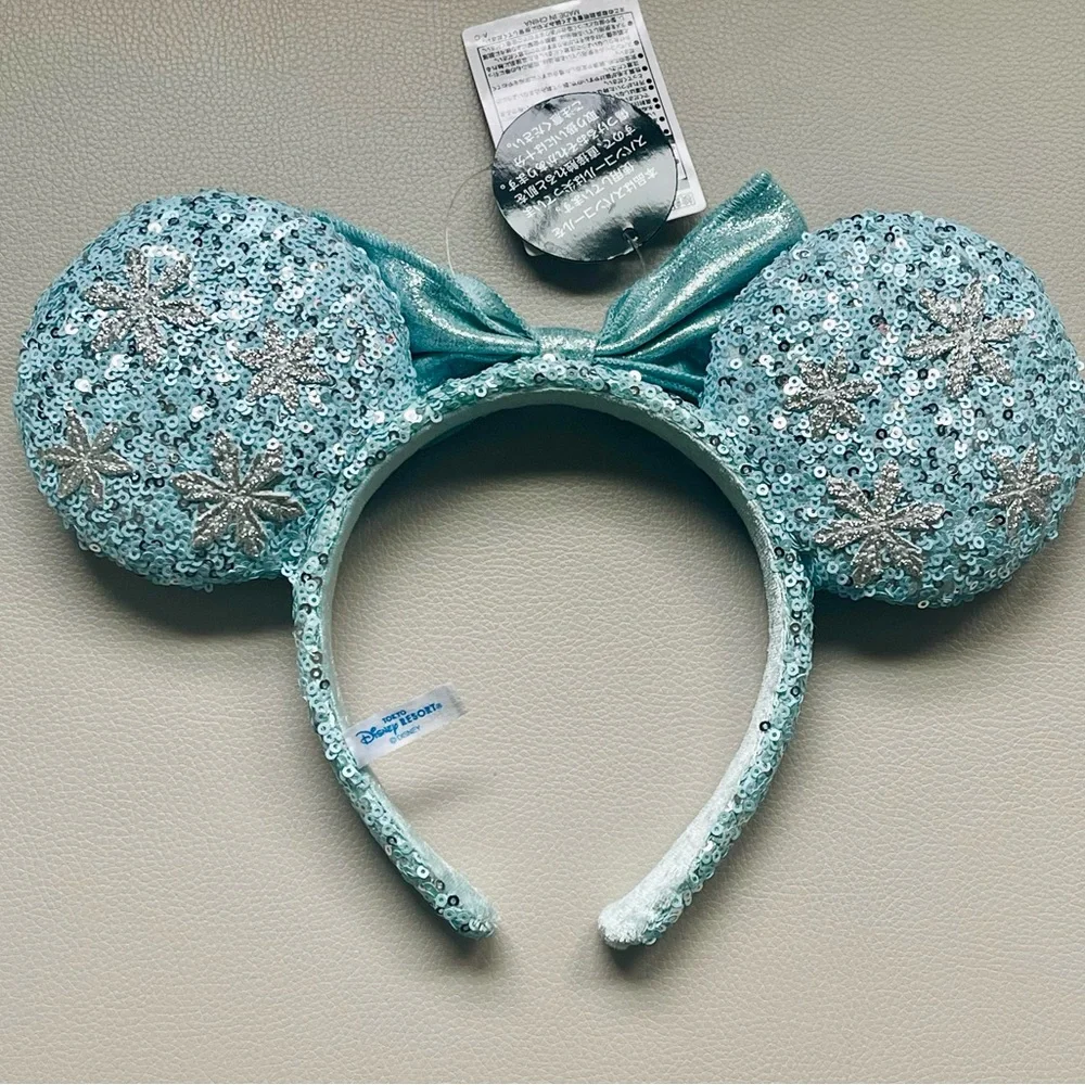 Tokyo Disney 💫 Resort Light Blue Sequin Headband w